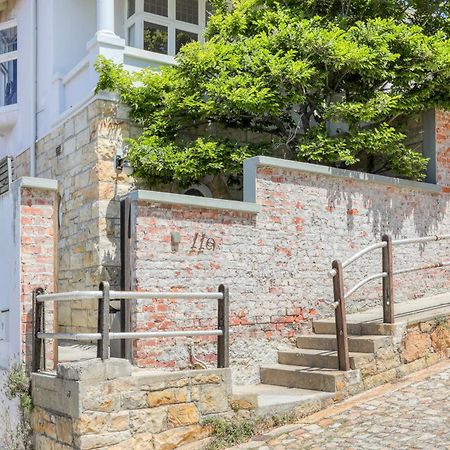 Behr Road Apartment With Sea View Patio Cape Town Exterior foto
