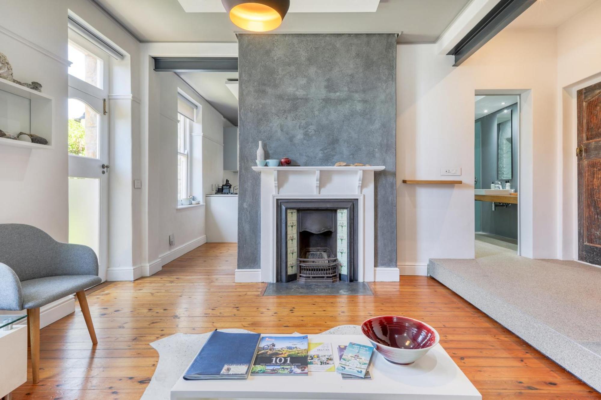 Behr Road Apartment With Sea View Patio Cape Town Exterior foto